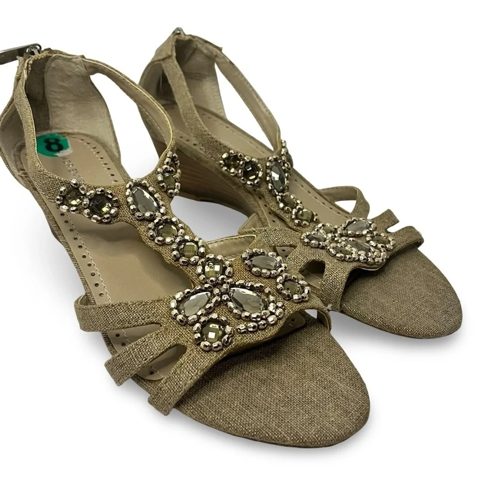 Adrienne Vittadini Natural Linen Jeweled Kitten Wedge Sandals Size 8